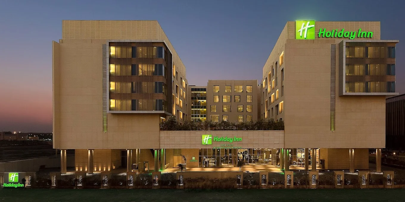 Photo of Holiday Inn wedding hotel