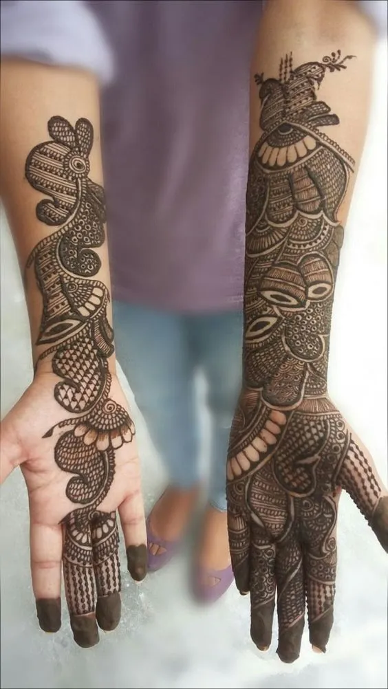 Mehndi in Pair Photo of Mehndi in Pair