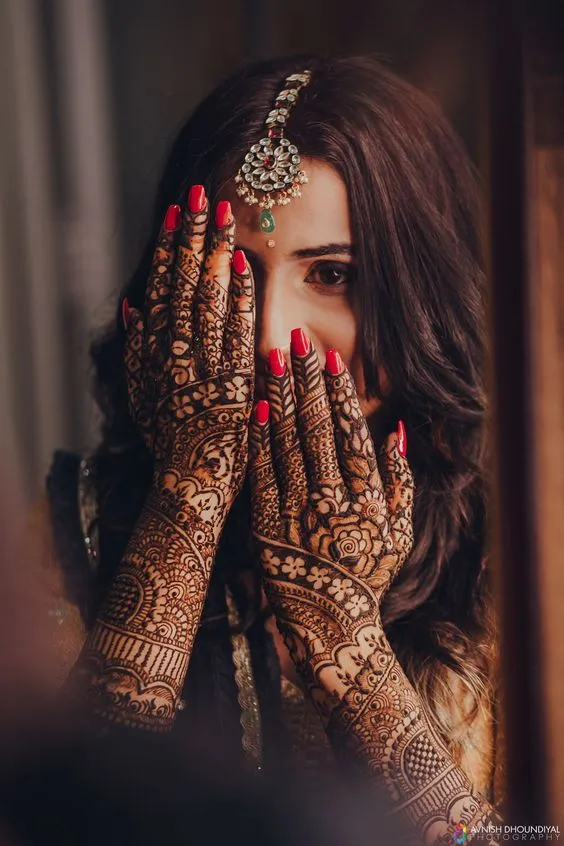 photo of Arabic Hand Mehndi Design