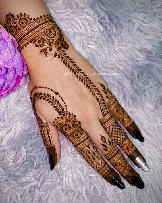 photo of Gorgeous Finger Mehndi Design