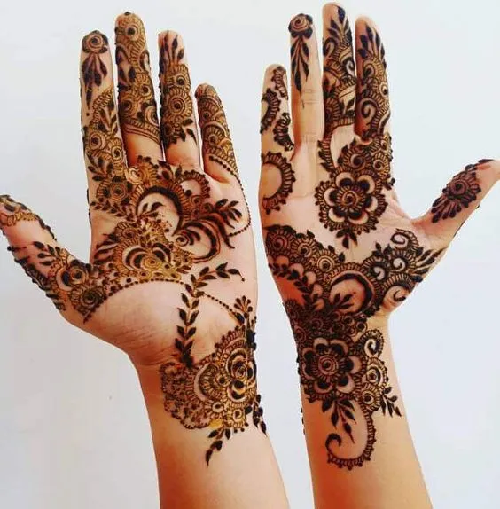 photo of Arabic Floral Bel Mehndi Design