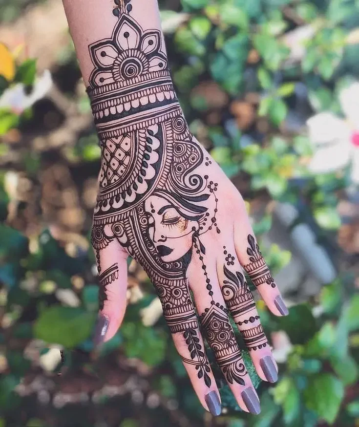 Photo of Portrait-Style Arabic Mehndi Design