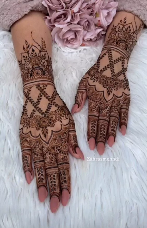 Photo of Leaf-Inspired Back Hand Mehndi For Teej
