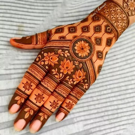 Photo of Traditional Indian Mehndi Design