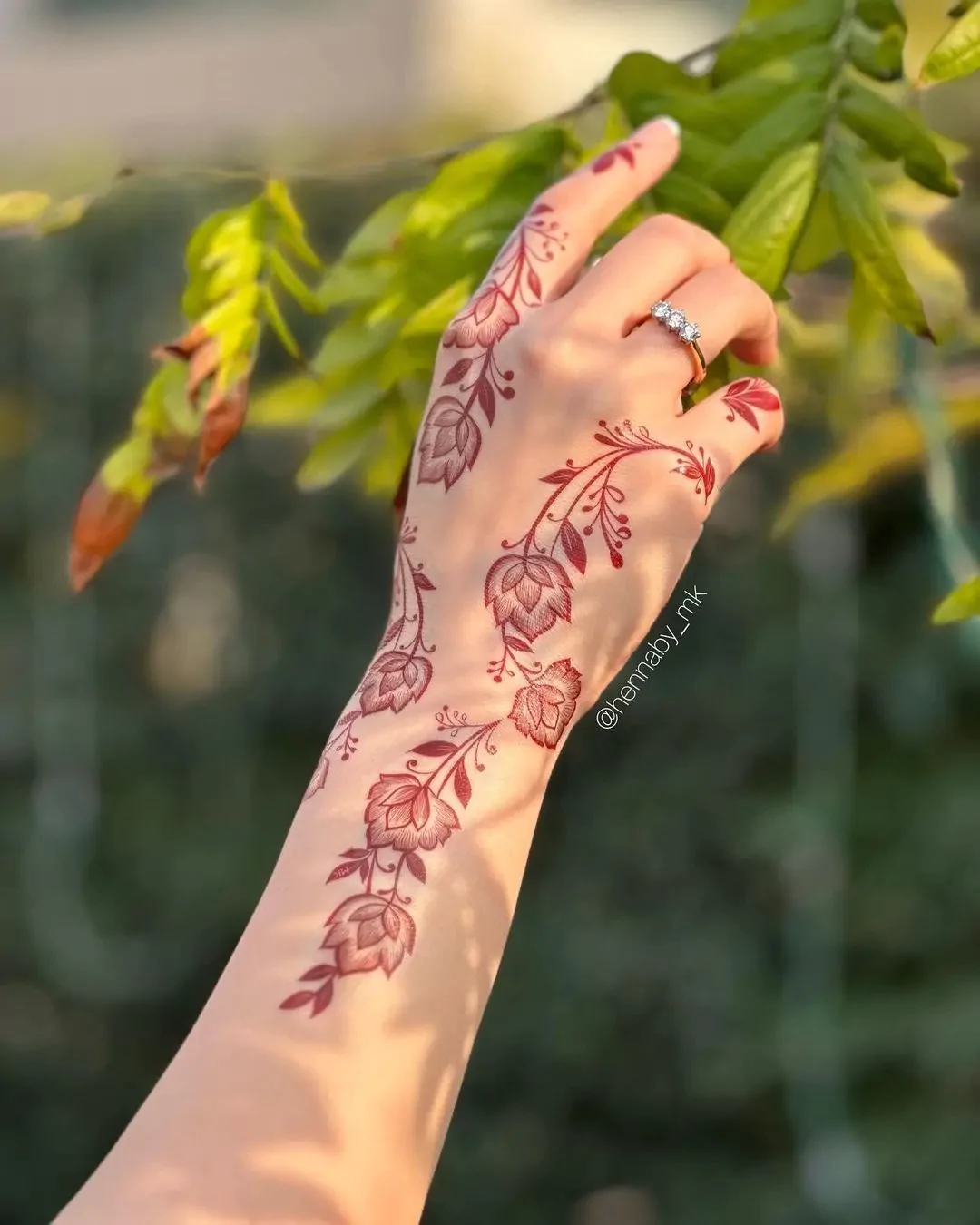Photo of Floral Mehndi Pattern For Beginners