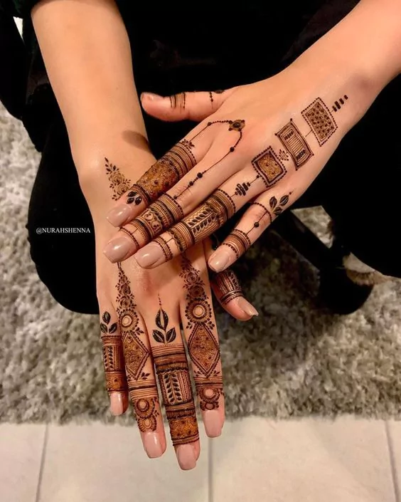 Photo of Geometric Mehndi Design For Women