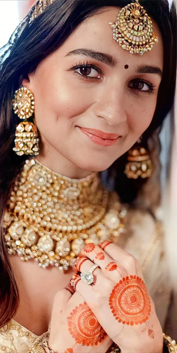 Celebrity-Inspired Simple Mehndi Photo of Celebrity-Inspired Simple Mehndi