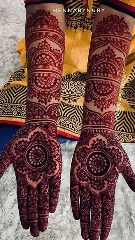 Floral Mandala Mehndi for Brides Photo of Floral Mandala Mehndi for Brides