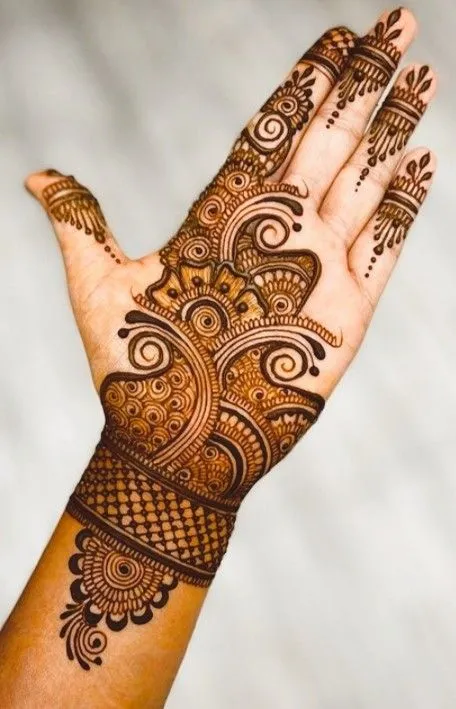 Minimal Bridal Arabic Mehndi Photo of Minimal Bridal Arabic Mehndi