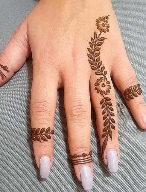 DIY-Friendly Finger Mehndi Design Photo of DIY-Friendly Finger Mehndi Design