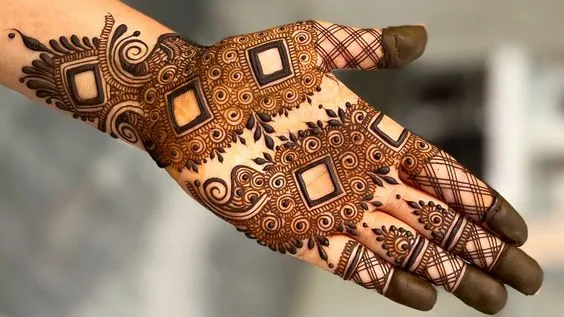 Unique and Simple Box Mehndi Design photo of Unique and Simple Box Mehndi Design