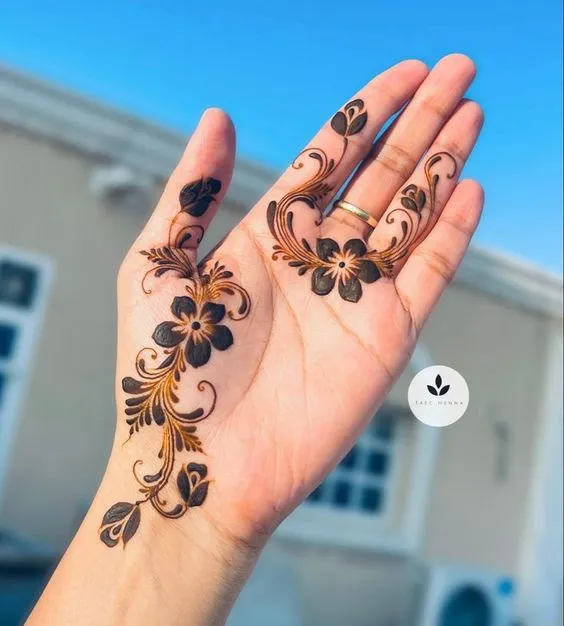 Unique and Minimal Mehndi Design photo of Unique and Minimal Mehndi Design
