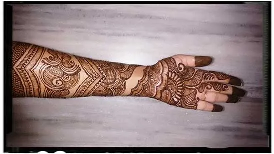 Full-Hand Bel Mehndi Design photo of Full-Hand Bel Mehndi Design