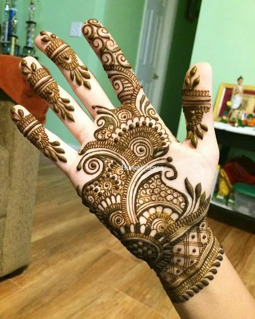 Simple and Easy Arabic Mehndi Designs photo of Simple and Easy Arabic Mehndi Designs
