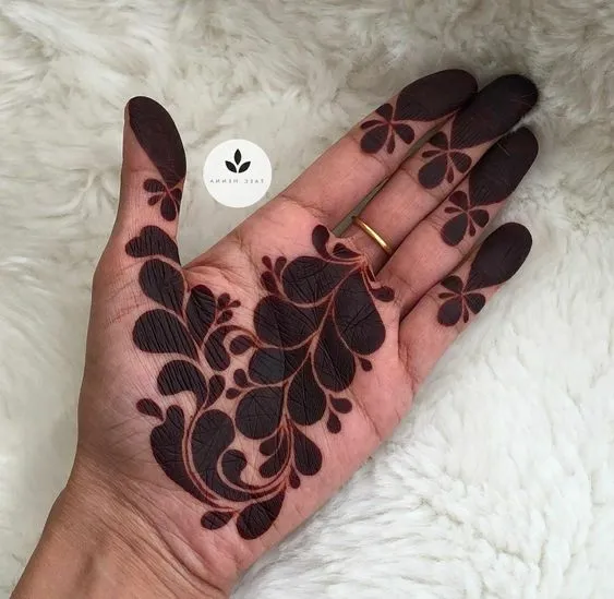Bold Statement Mehndi Design photo of Bold Statement Mehndi Design