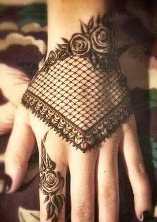 Net & Rose Mehndi Design for the Back Hand Photo of Net & Rose Mehndi Design for the Back Hand