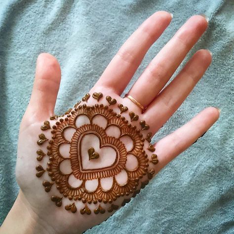 Large Heart motif palm mehendi art for kids Photo of Large Heart motif palm mehendi art for kids