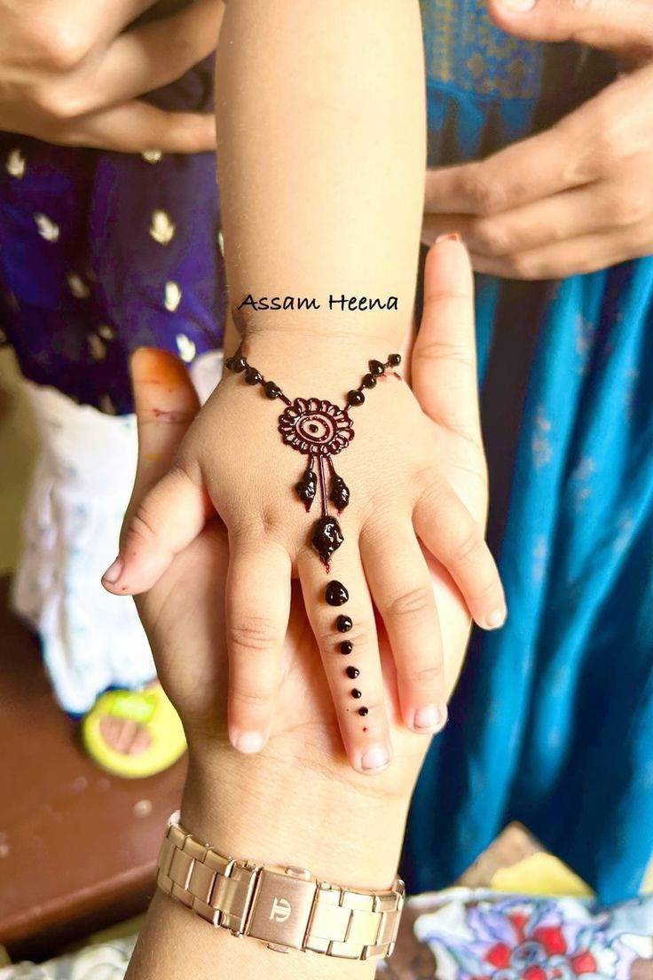 Mehndi Bracelet for Baby Backhand Photo of Mehndi Bracelet for Baby Backhand