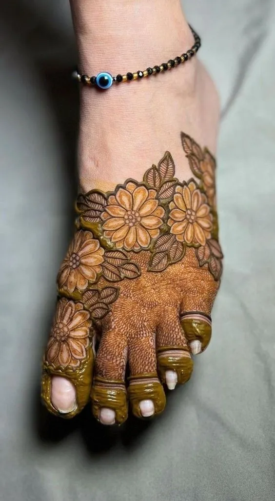 Half-Feet Flower Mehndi Design photo of Half-Feet Flower Mehndi Design
