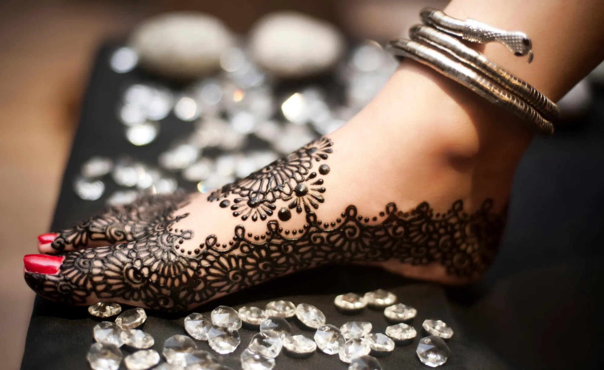Contemporary Bridal Leg Mehndi Tattoo Photo of Contemporary Bridal Leg Mehndi Tattoo
