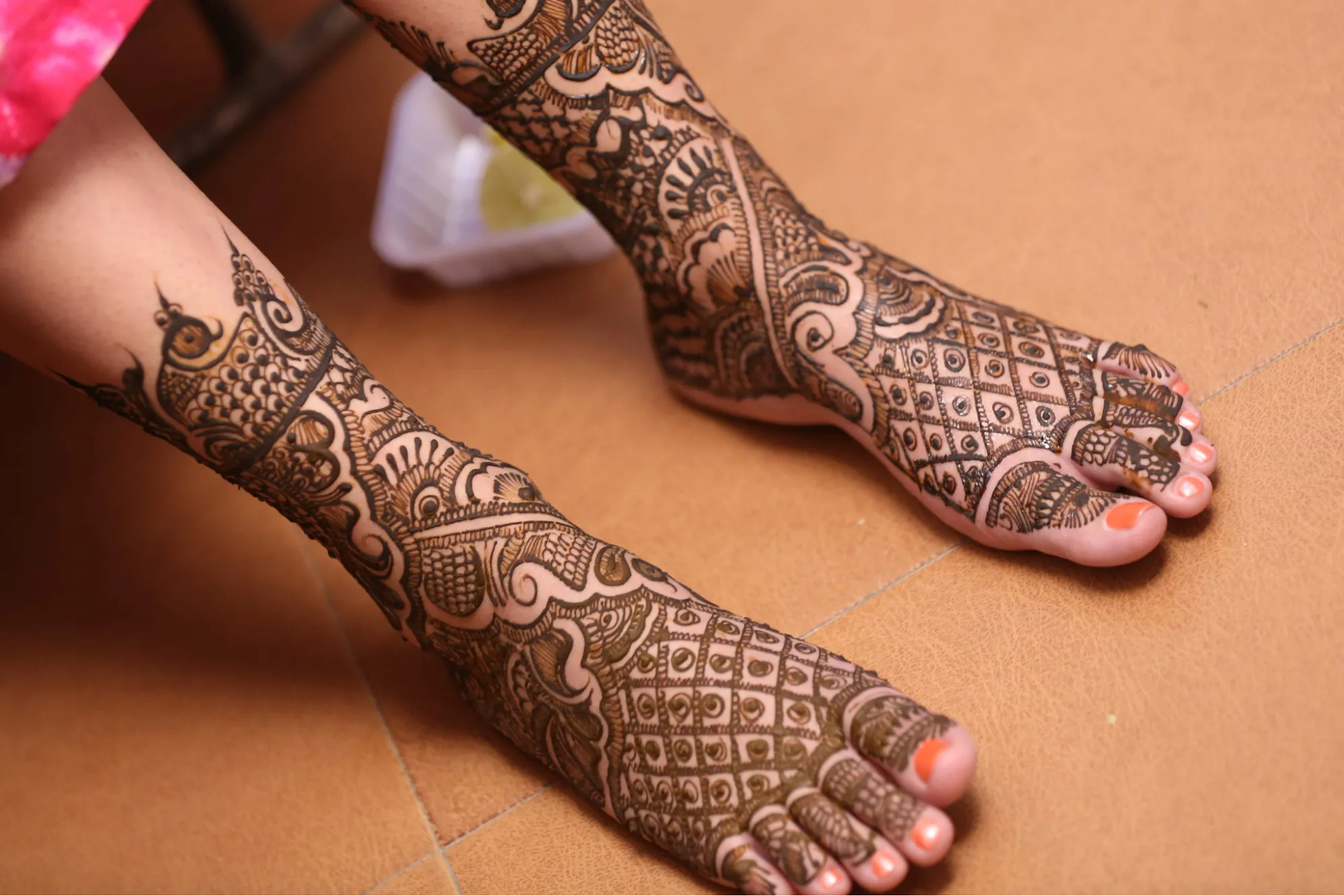 Hamsa Mehndi Design for Legs photo of Hamsa Mehndi Design for Legs