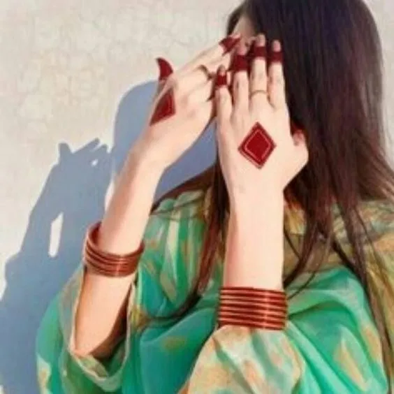 Quick Gorgeous Henna Art Photo of Quick Gorgeous Henna Art