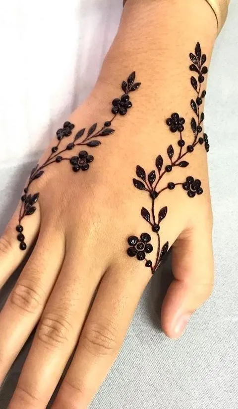 Miniature Flower Vine Mehndi Photo of Miniature Flower Vine Mehndi