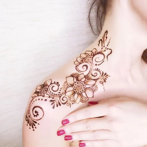 Floral Arabic Mehndi on Shoulder Photo of Floral Arabic Mehndi on Shoulder