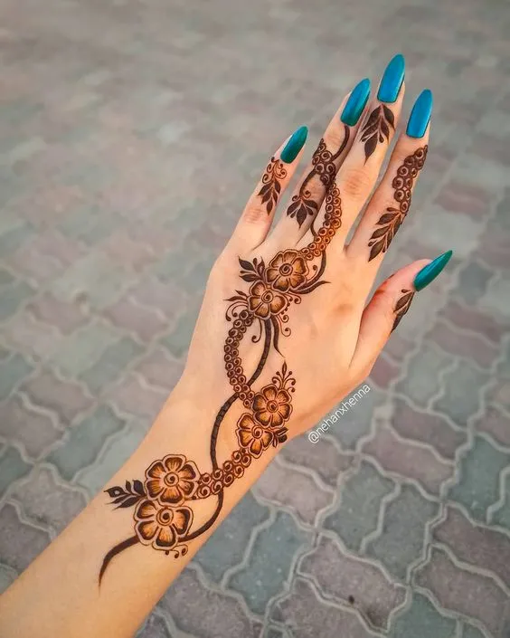 Infinite mehndi design like your infinite love Photo of Infinite Mehndi Design