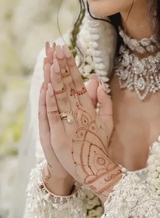 Photo of engagement mehndi design