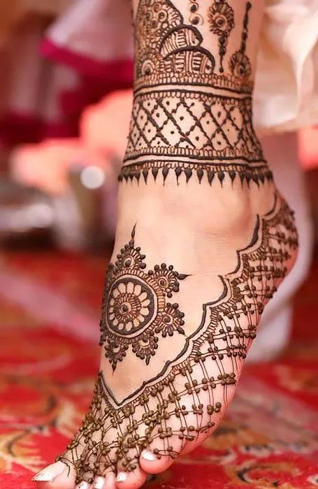 Pakistani Jaali and Mandala Feet Mehndi Photo of Pakistani Jaali and Mandala Feet Mehndi