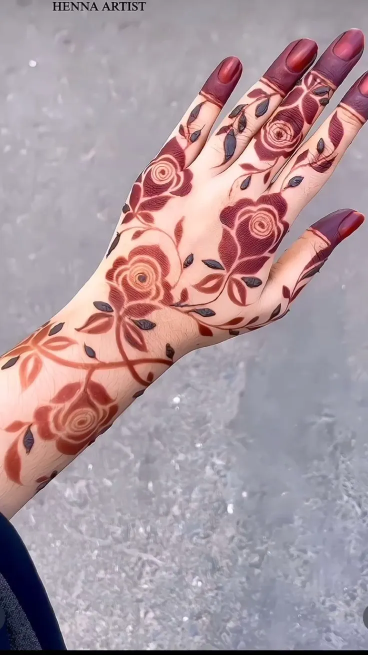 Floral Filled Simple Mehndi Design Photo of Floral Filled Simple Mehndi Design