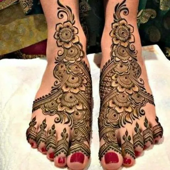 Photo of Leg Arabic tattoo mehndi design