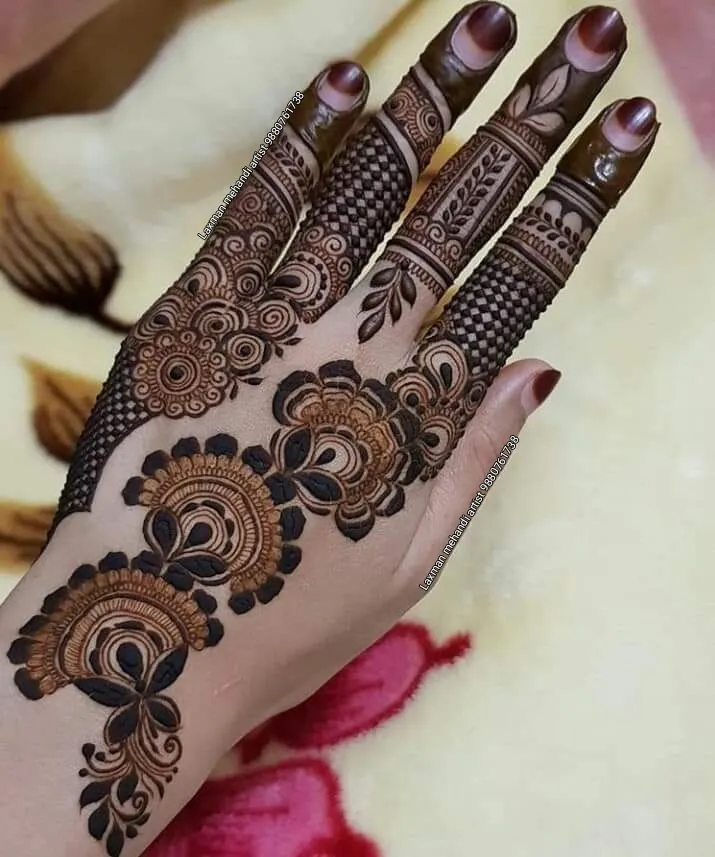 Photo of Traditional Arabic Mehndi Designs‍
