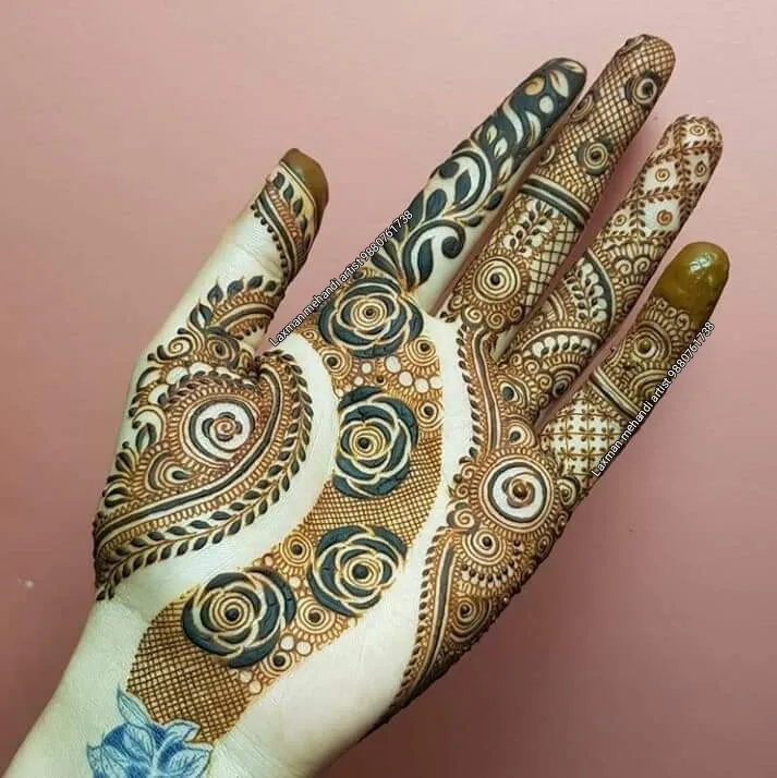 Photo of Pakistani Bridal Henna Designs